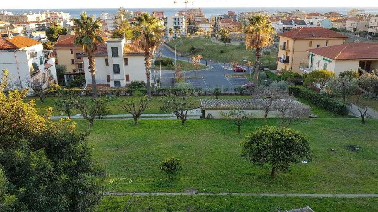 Very Cosy House With Fabulous Sea View! ピエトラ・リーグレ エクステリア 写真