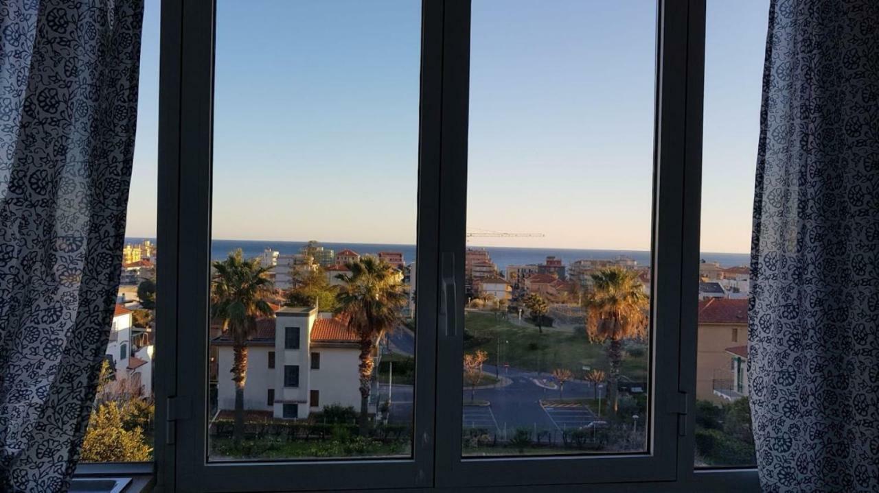 Very Cosy House With Fabulous Sea View! ピエトラ・リーグレ エクステリア 写真