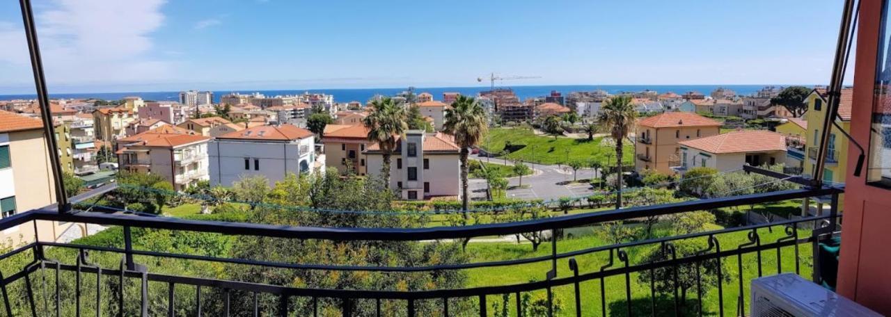 Very Cosy House With Fabulous Sea View! ピエトラ・リーグレ エクステリア 写真